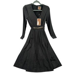 NWT‎ NUE by Shani Dress Women 6 Gray V Neck Rhinestone Fit Flare Wedding Holiday